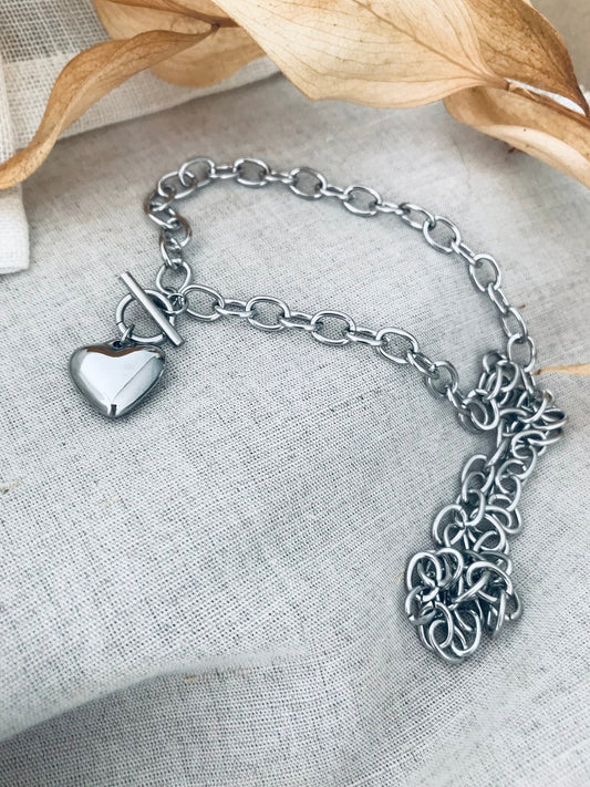 TWIGG JEWELLERY Heart Toggle Chain Necklace