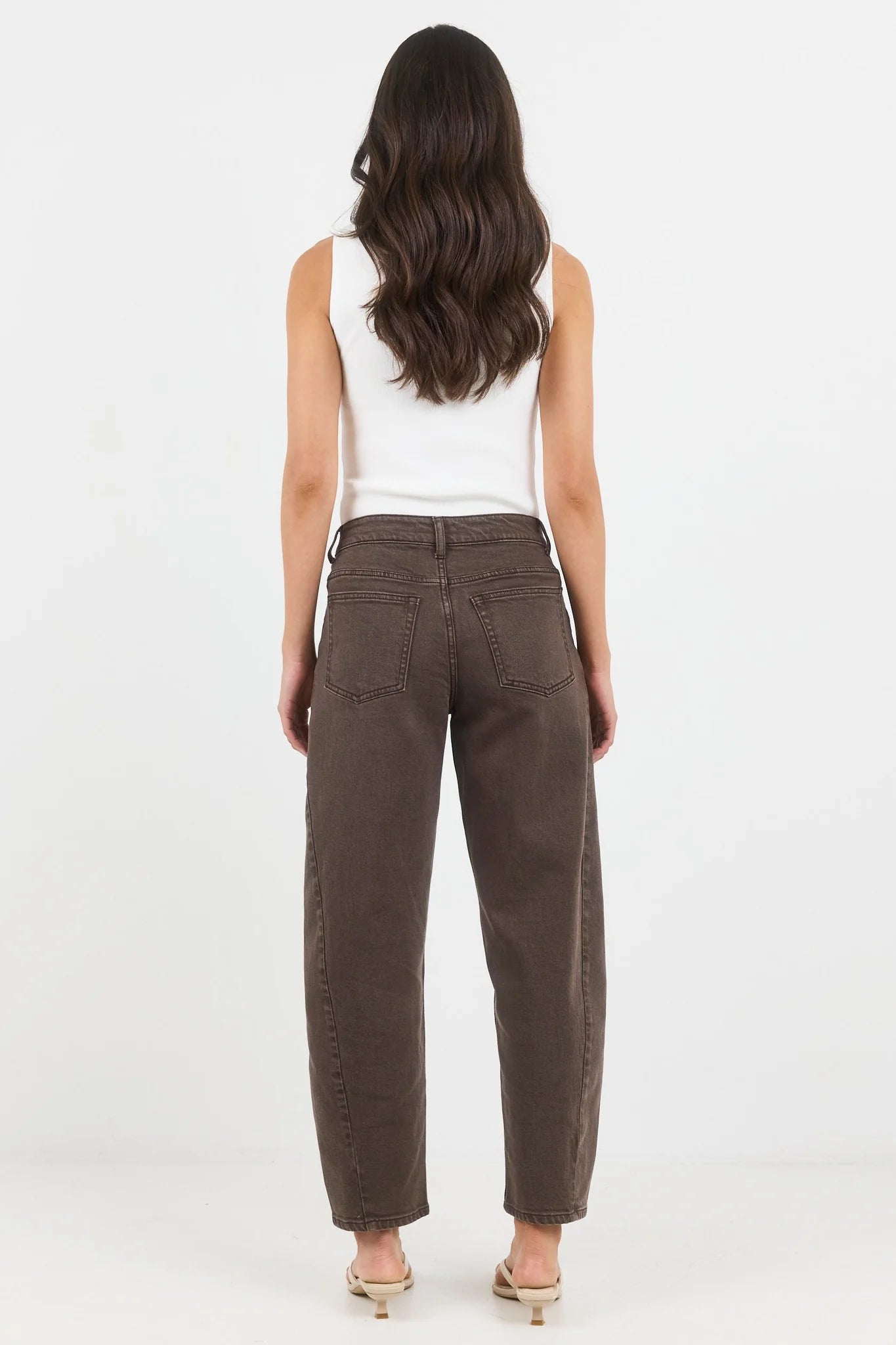 STORIES BE TOLD Idolise Mocha Stretch Soft Barrel Jean