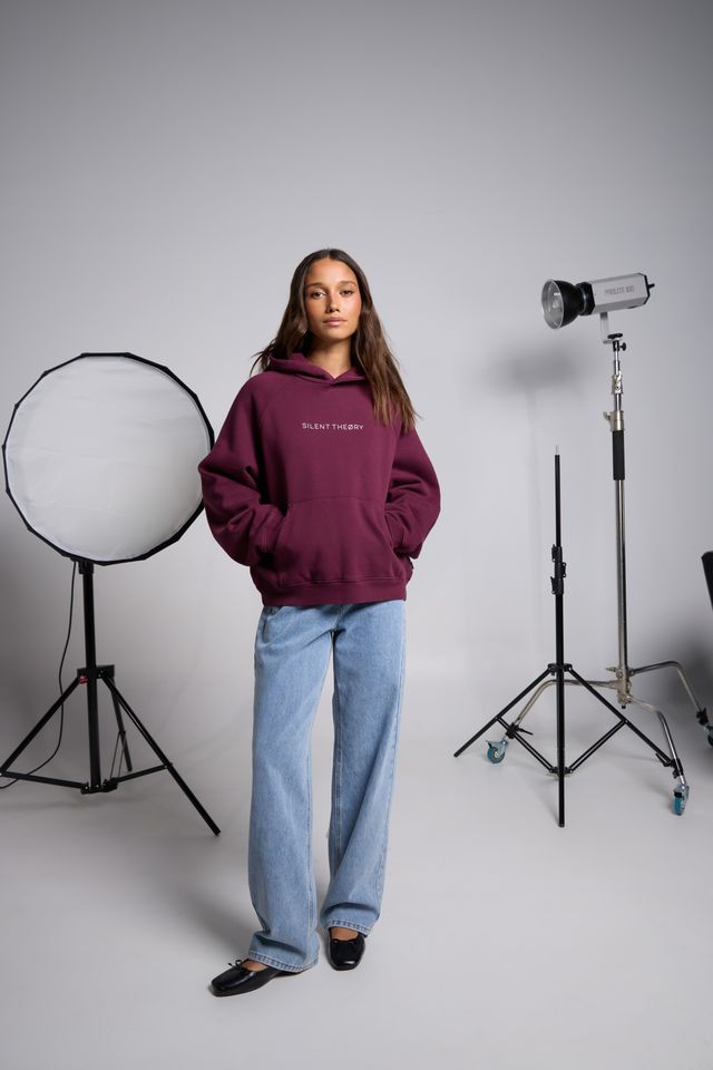 SILENT THEORY Logo Hoodie Cherry
