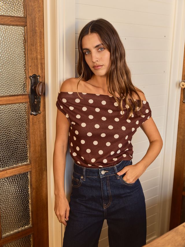 ALL ABOUT EVE Karolina Top Chocolate