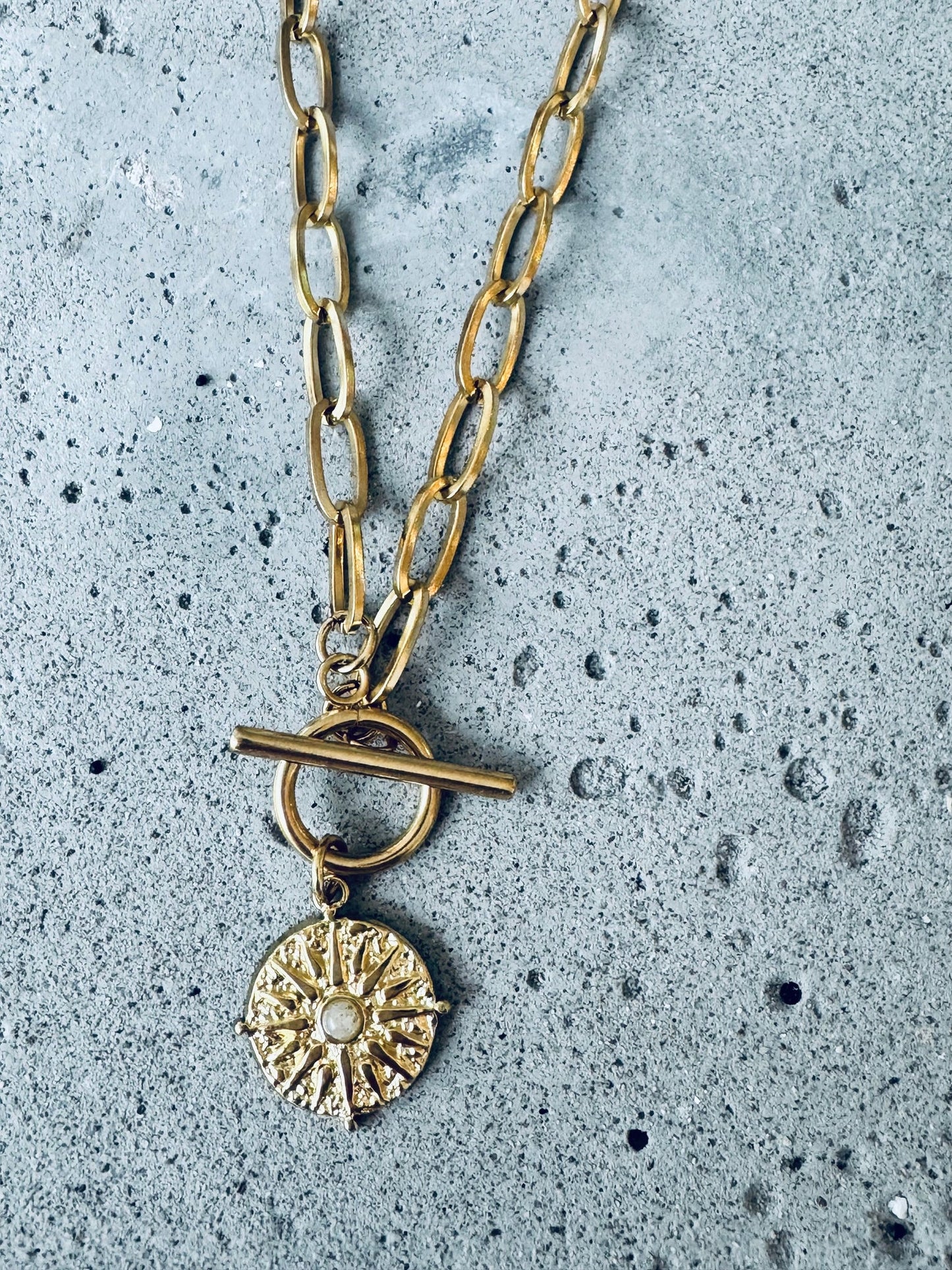 TWIGG JEWELLERY Liebe Necklace Gold