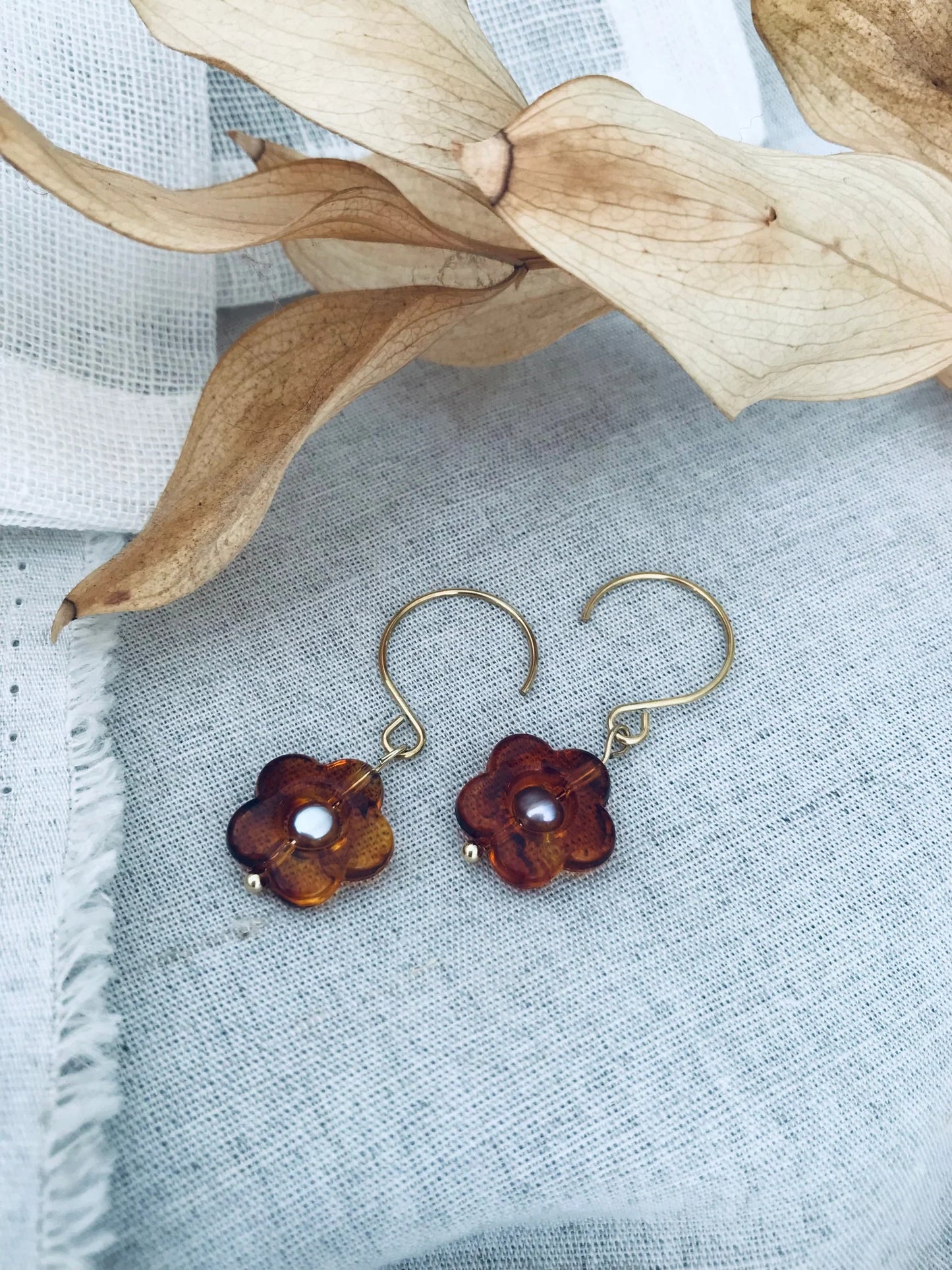 TWIGG JEWELLERY Mariglow Earrings