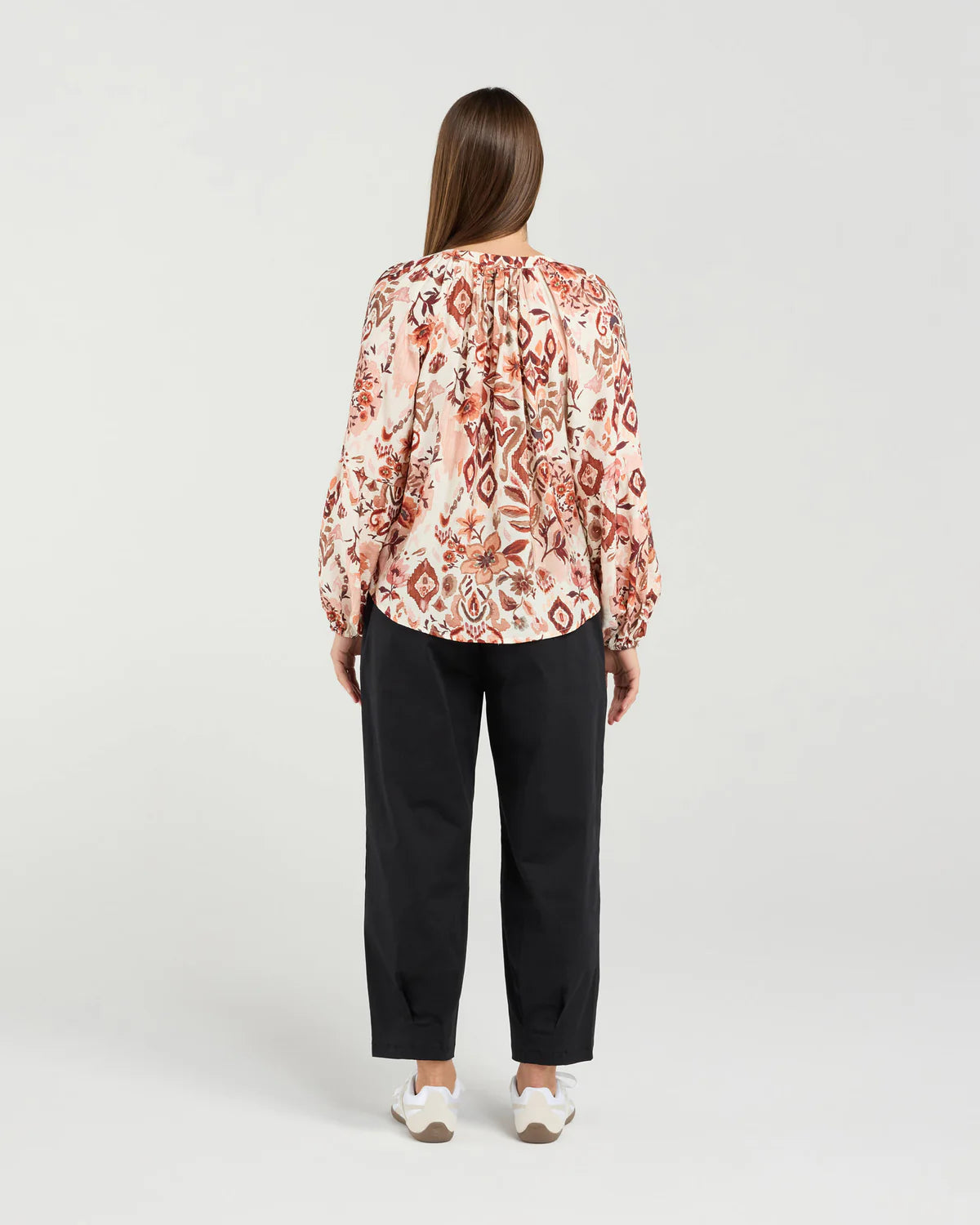 BLACKSTONE Monica Gathered Sleeve Top Shiraz Floral