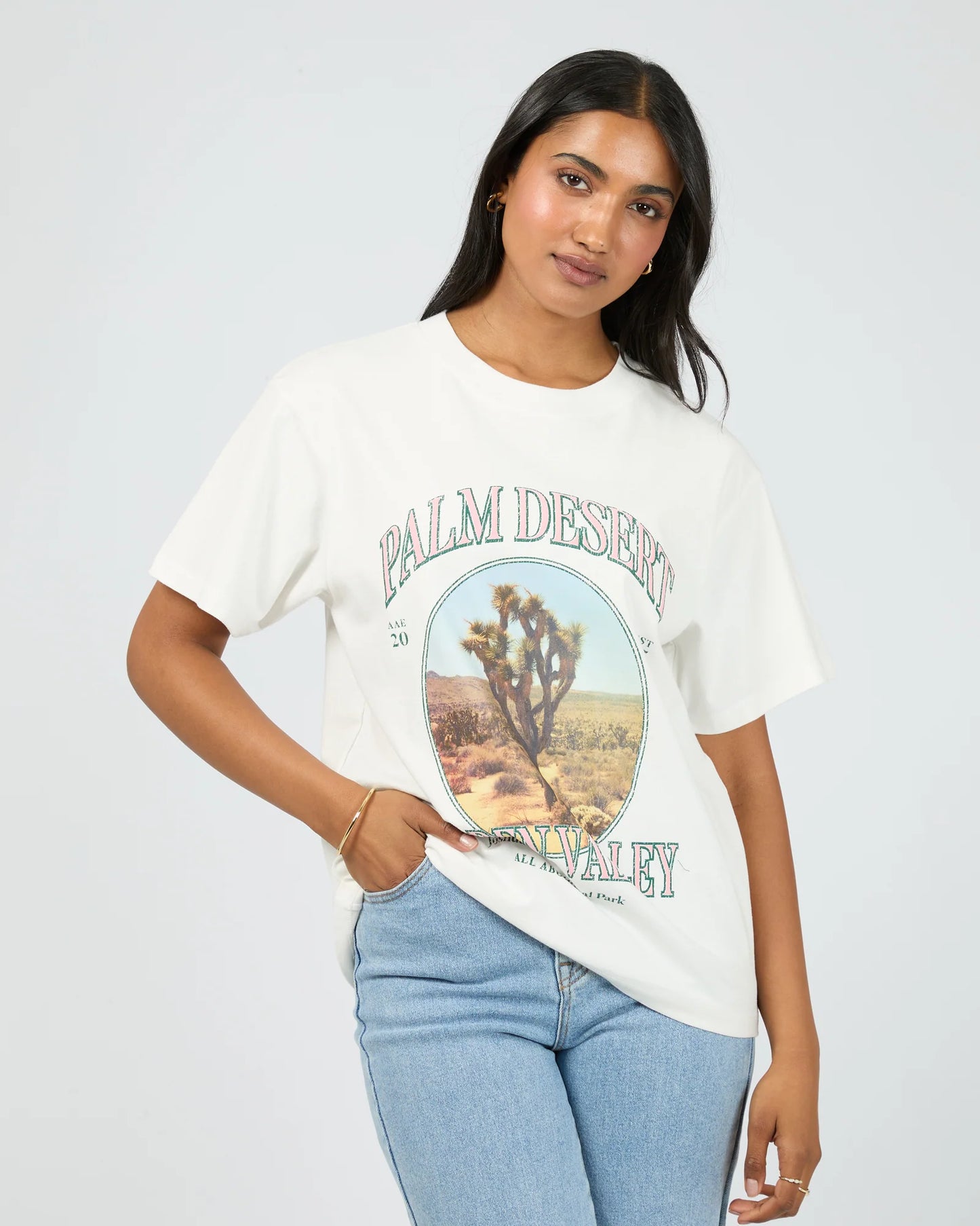 ALL ABOUT EVE Palm Desert Box Tee Vintage White