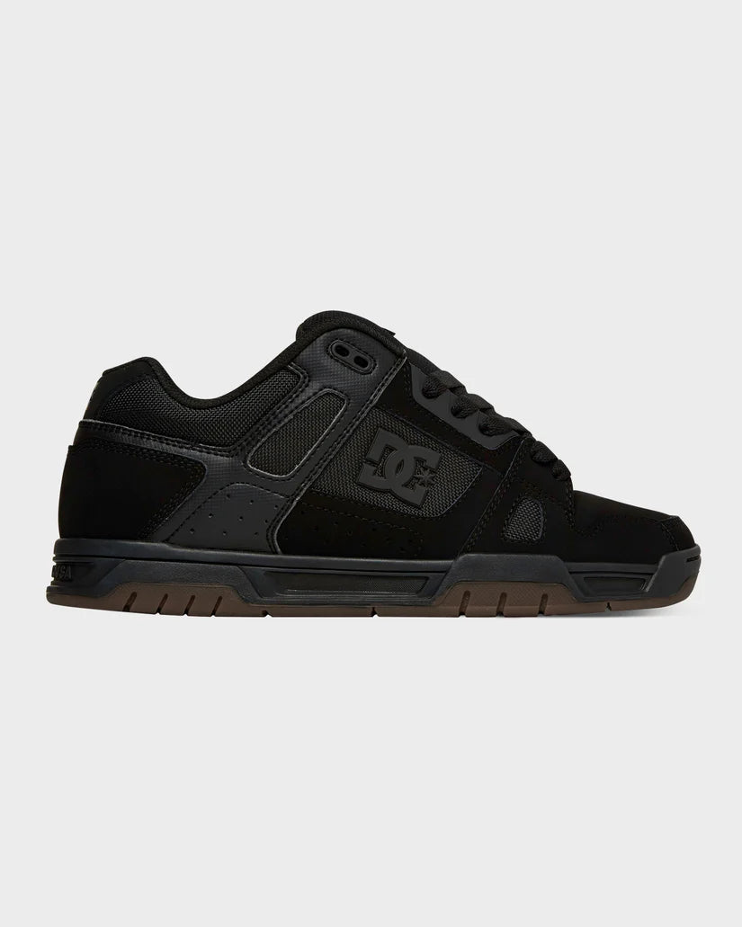 DC SHOES Stag Skate Shoe Black/Gum