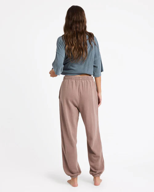 ROXY Steppin Up Trackie Pant Mocha