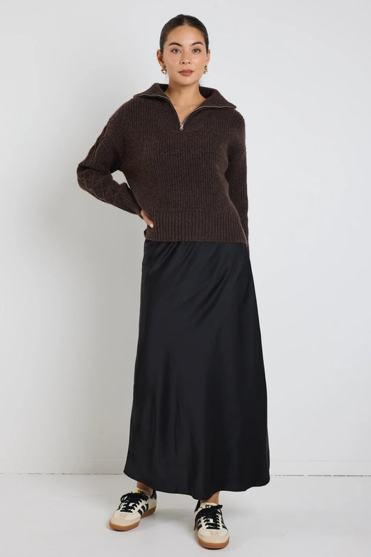 STORIES BE TOLD Trinket Cable Knit Chocolate