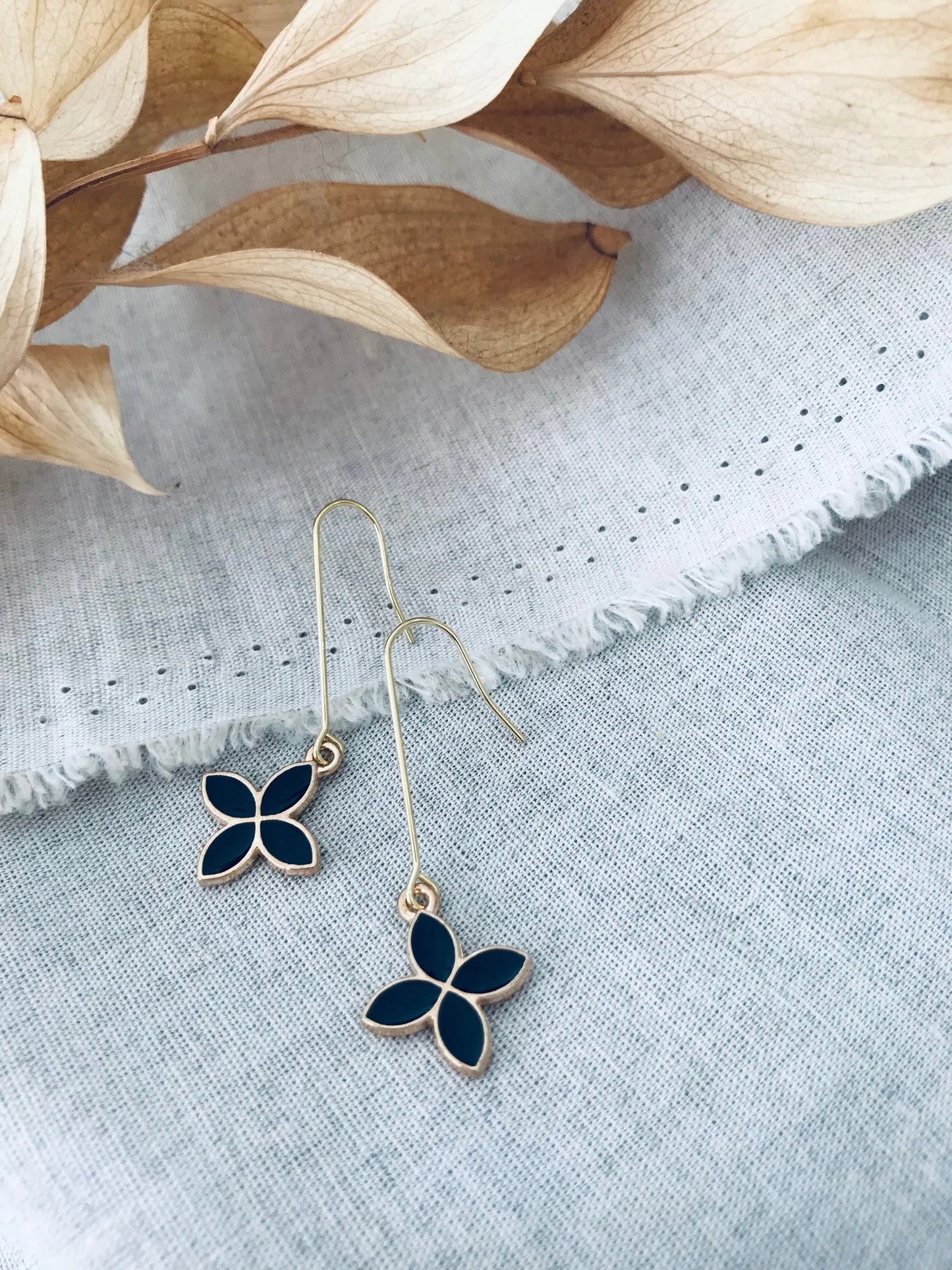 TWIGG JEWELLERY Twyne Longline Drop Earrings