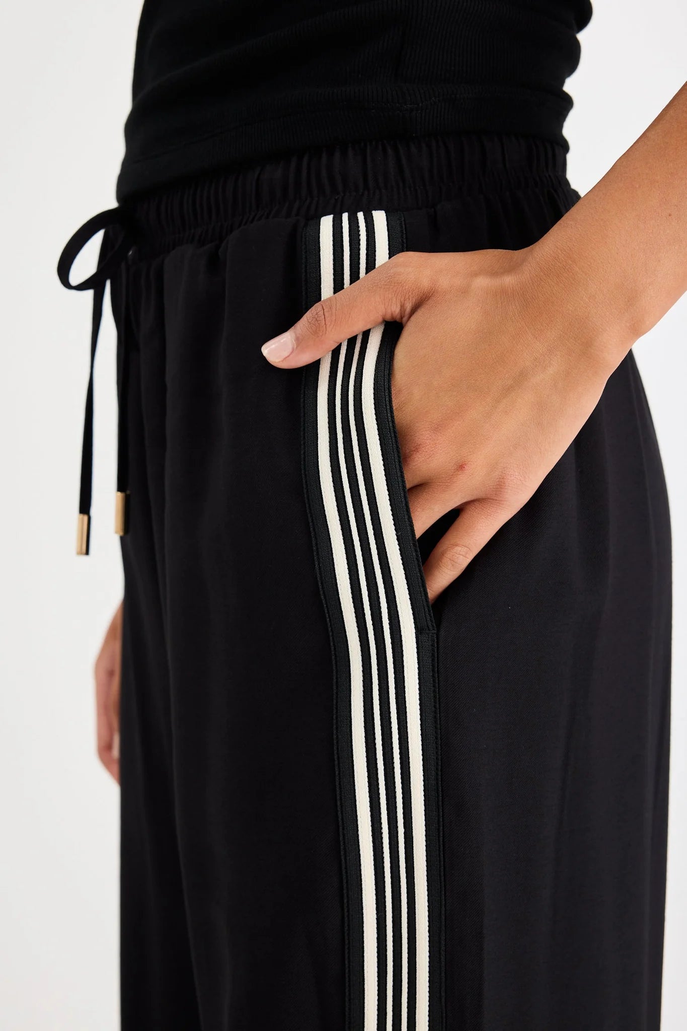 STORIES BE TOLD Vibe Jacquard Stripe Wide Leg Pant