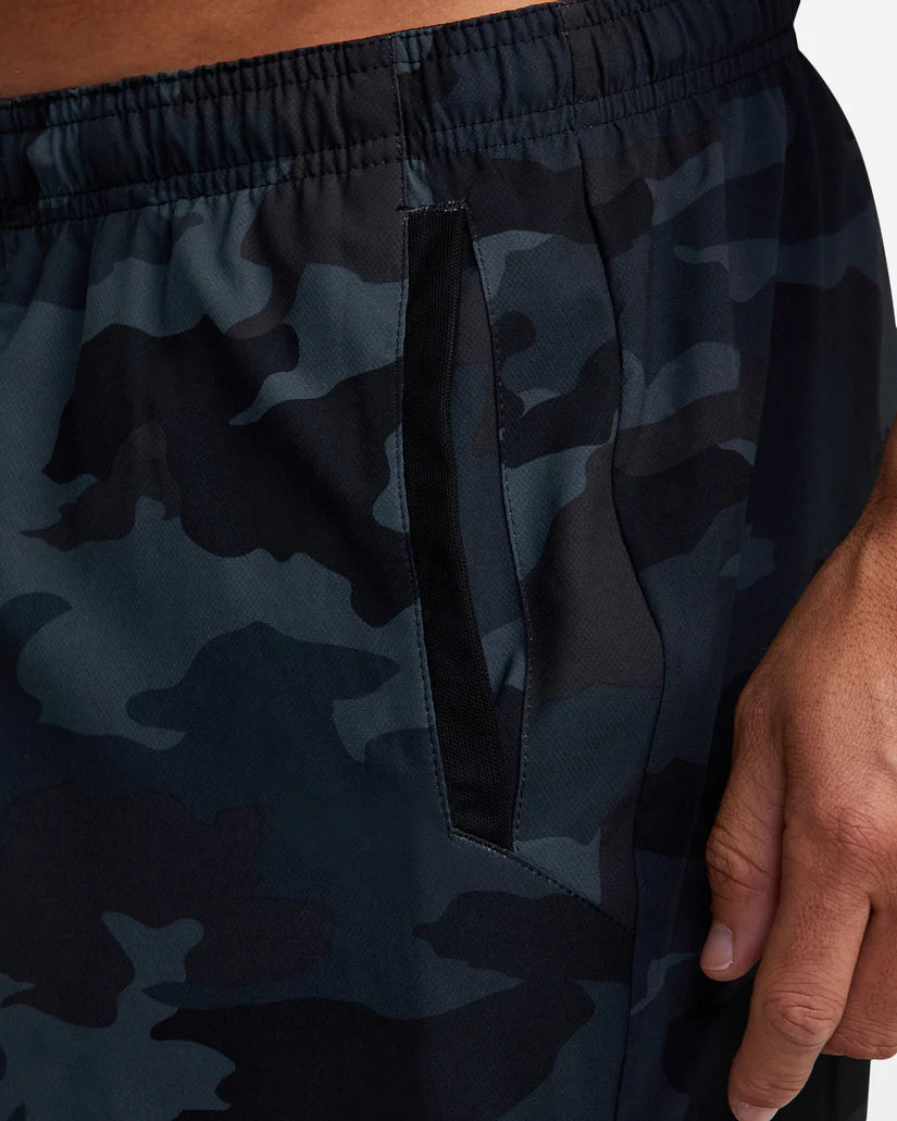 RVCA Yogger Stretch Short 17inch Camo