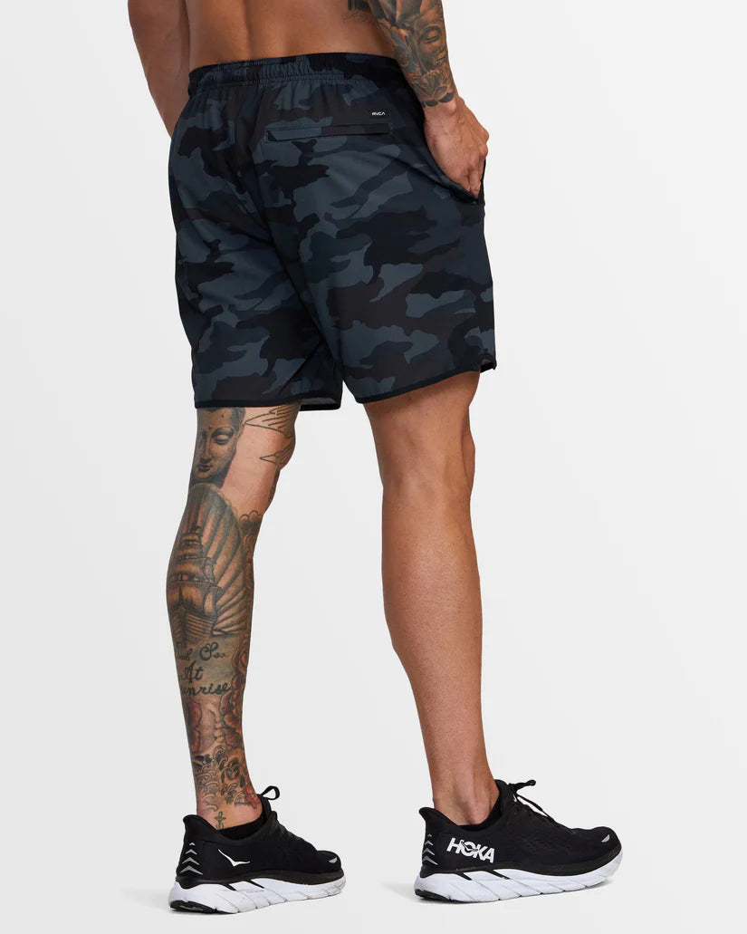 RVCA Yogger Stretch Short 17inch Camo